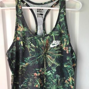 NIKE Dry-fit tank top w/ palm trees!